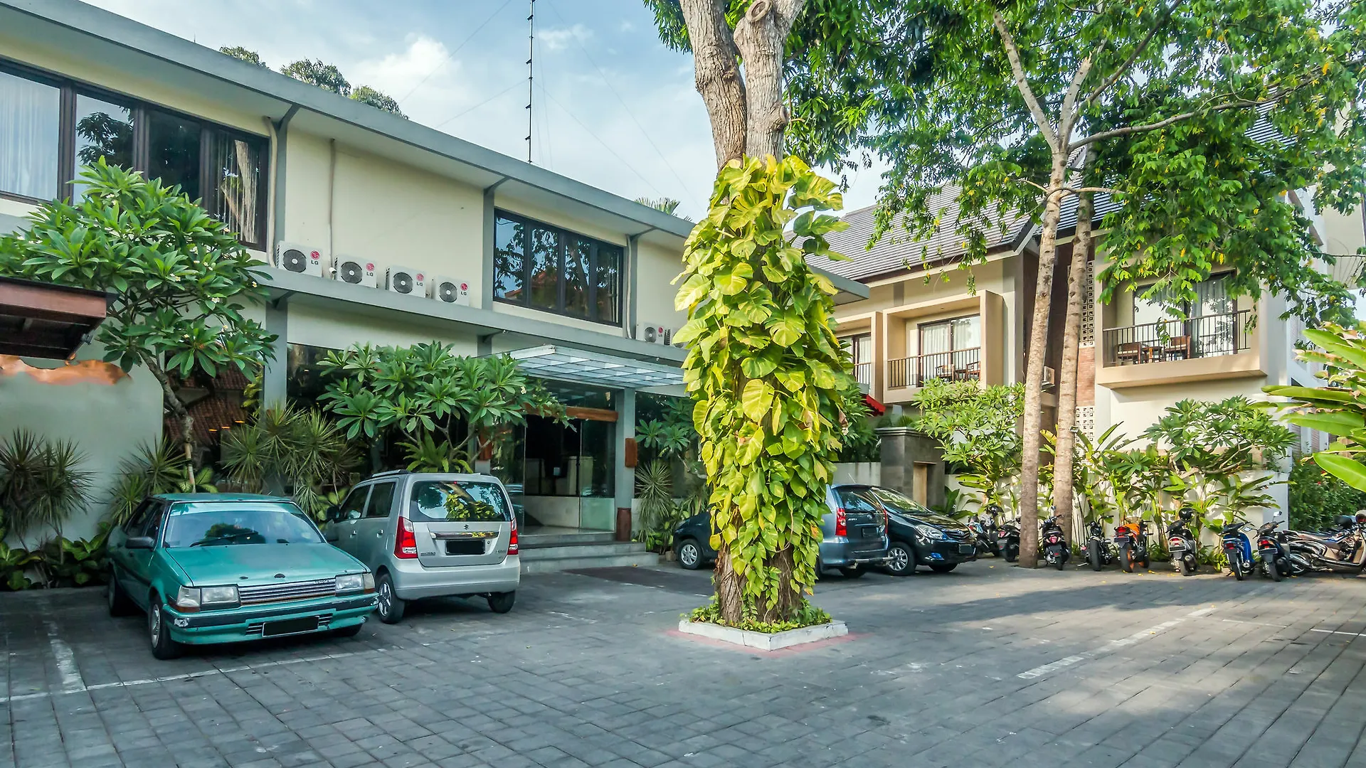 Zen Rooms Kerobokan Umalas 2 세미냑