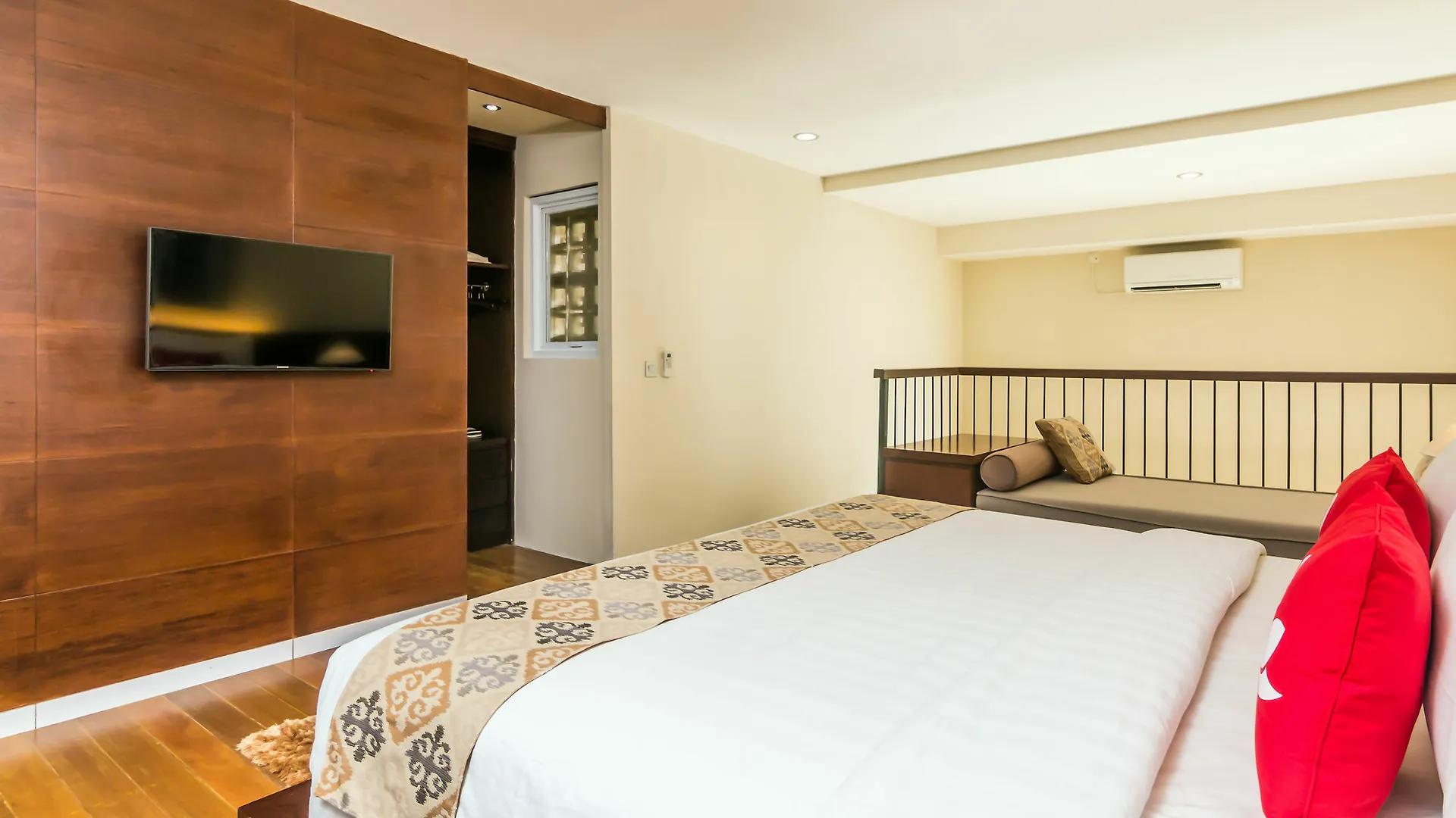 호텔 Zen Rooms Kerobokan Umalas 2 세미냑